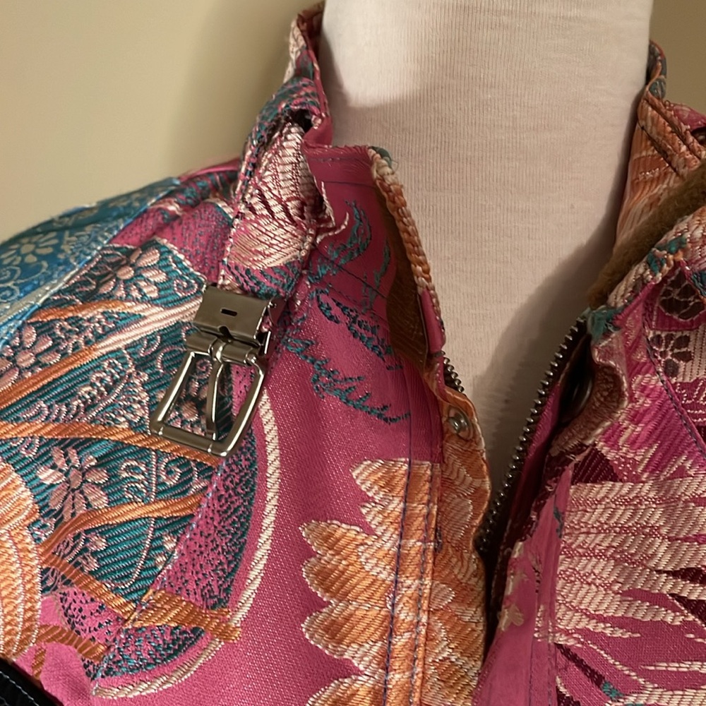 Funky jacket - Picture 3 of 7